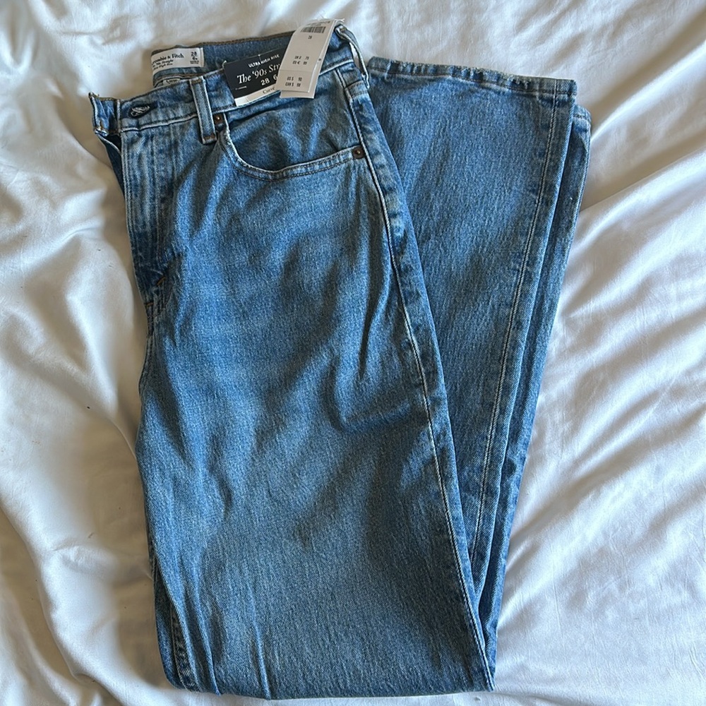 The 90s straight ultra high rise jeans